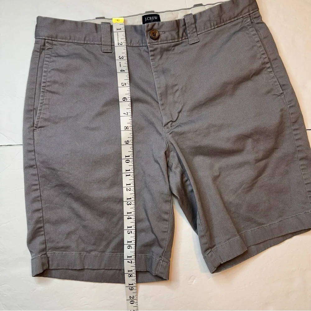 J.Crew Re-Imagine Men’s Short Gray Pants W31 X 9”Inseam